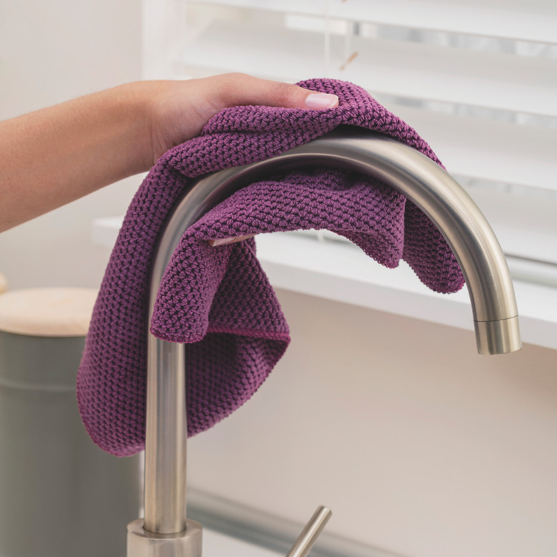 Scotch-Brite Premium Kitchen Microfiber Cloth: Cloth / 1-pack (Color May Vary) gallery