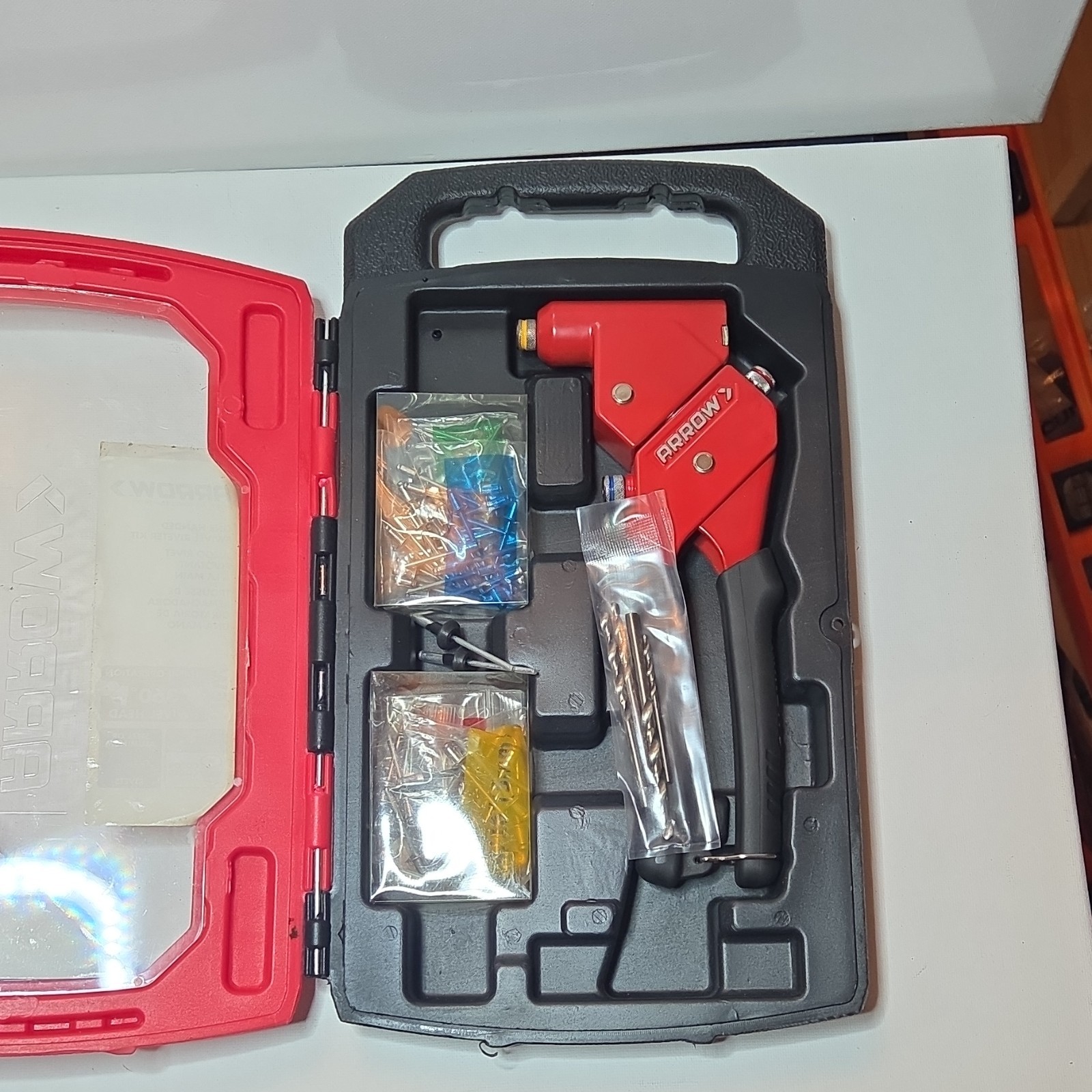 Arrow RT187SHK One-Handed Swivel Riveter Kit, Steel/Aluminum, 3/16 in, Red/Black gallery