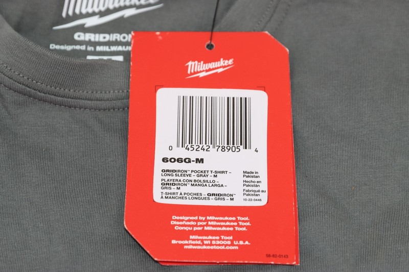 Milwaukee Men's Medium Gray GRIDIRON Cotton/Polyester Long-Sleeve Pocket T-Shirt gallery