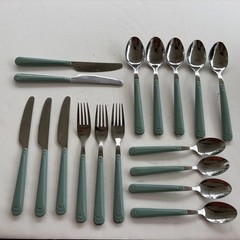 17 GIBSON DECA-TURQUOISE STAINLESS FLATWARE TURQUOISE HANDLE SPOONS KNIFE FORKS