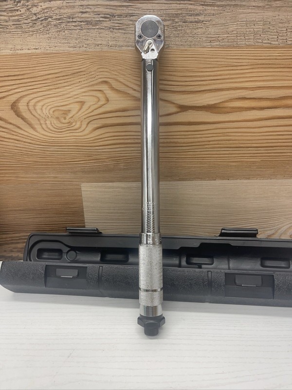 Pittsburgh Pro Click-Type 3/8" Torque Wrench With Storage Case gallery