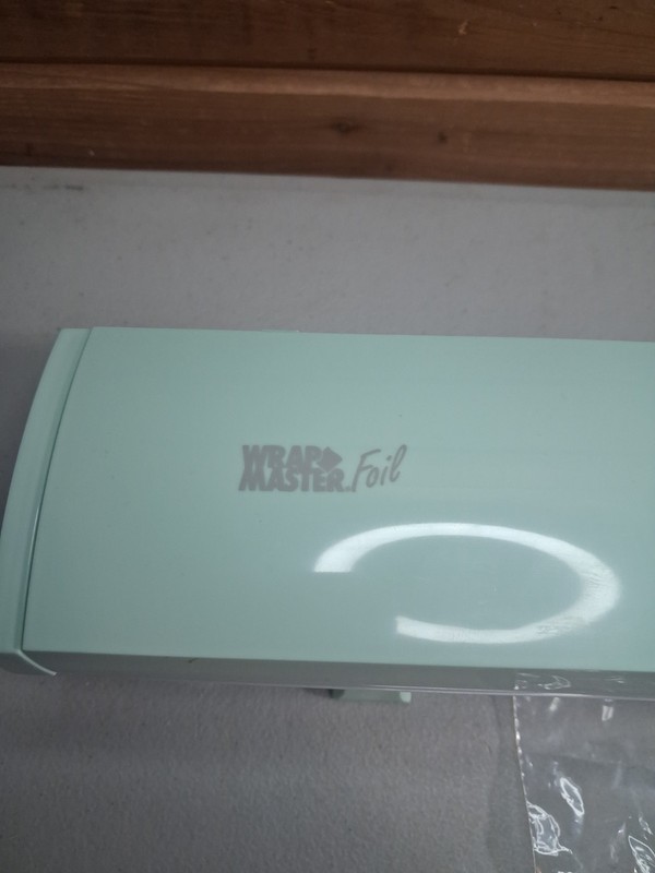 Wrapmaster Foil Wrap Dispenser Model 1500 Mint Concealed Blade Tested gallery