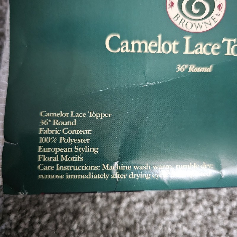Windsor & Browne Camelot Lace Topper 36" Round Vintage New Cottagecore gallery