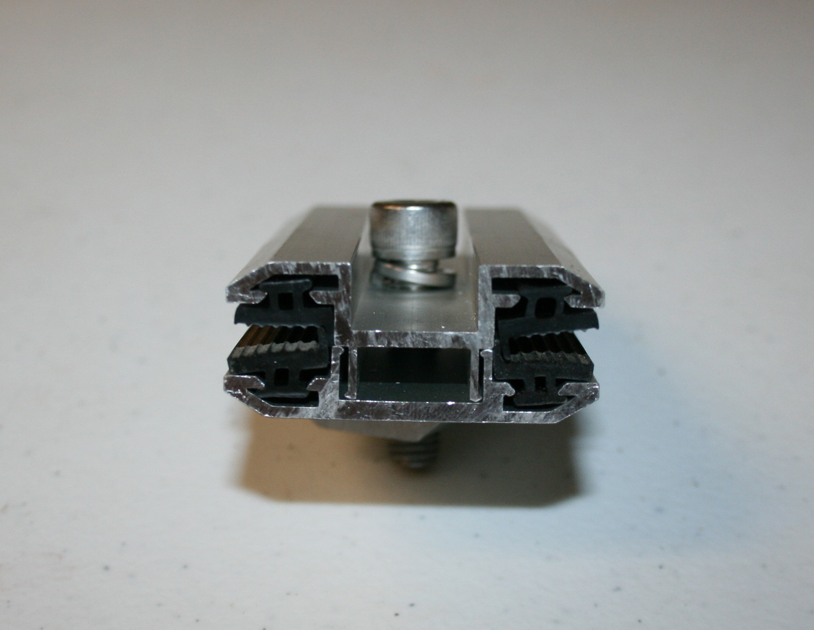Semi Flexible Frameless Solar Panel Mounting brackets- Mid Clamp with Hardware gallery