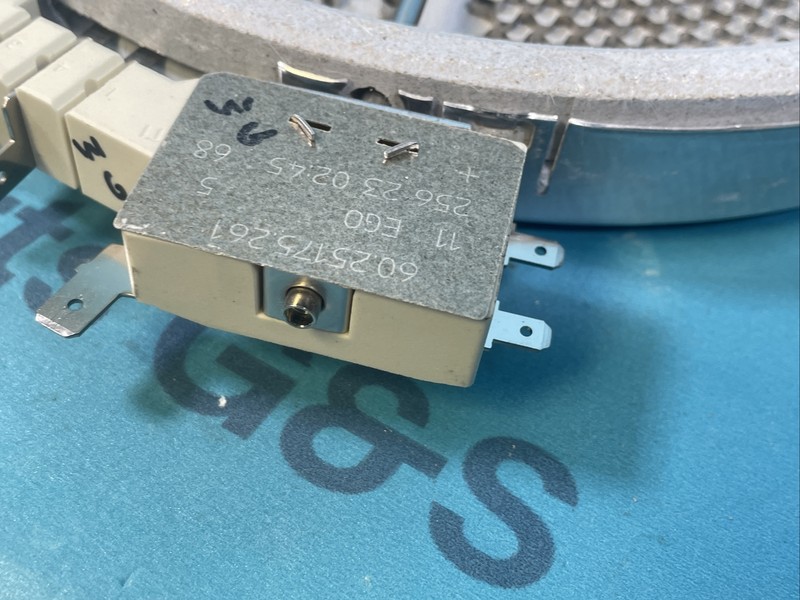 Original Whirlpool Range Surface Element W10275048 gallery
