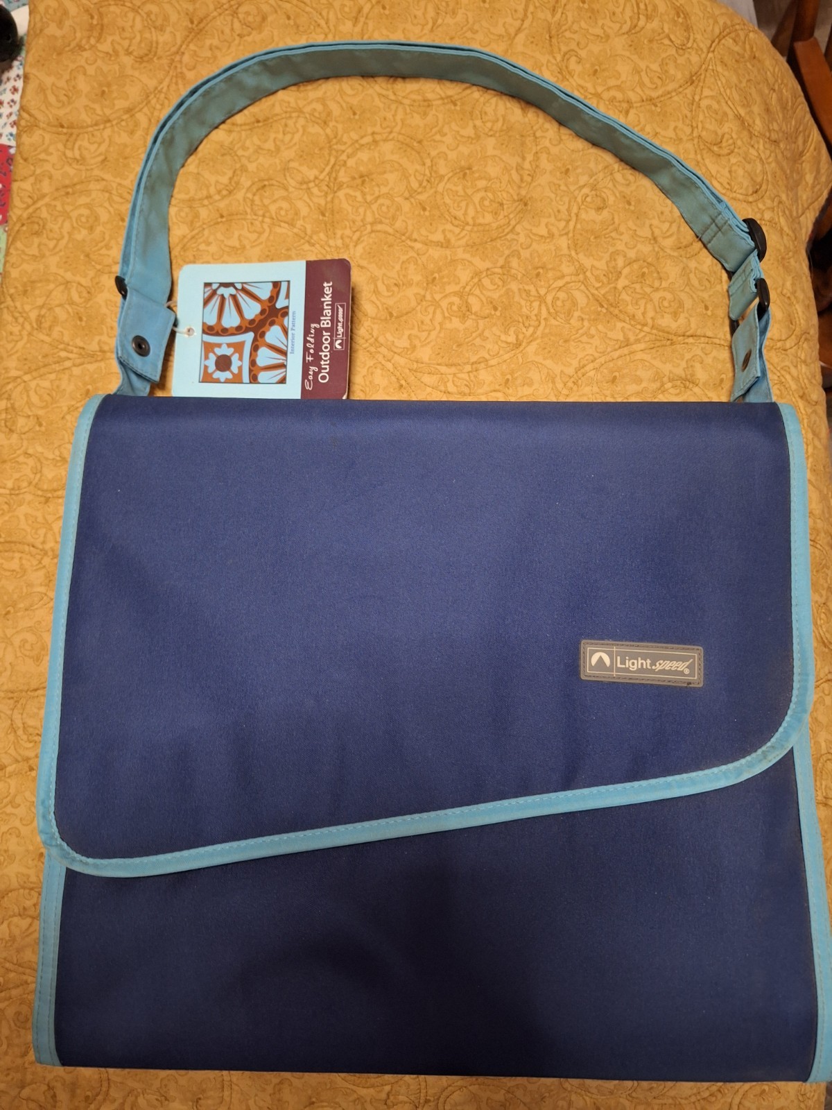 Light Speed Outdoor Waterproof Blanket NWT Blue Foldable Into A Tote With Pouch gallery