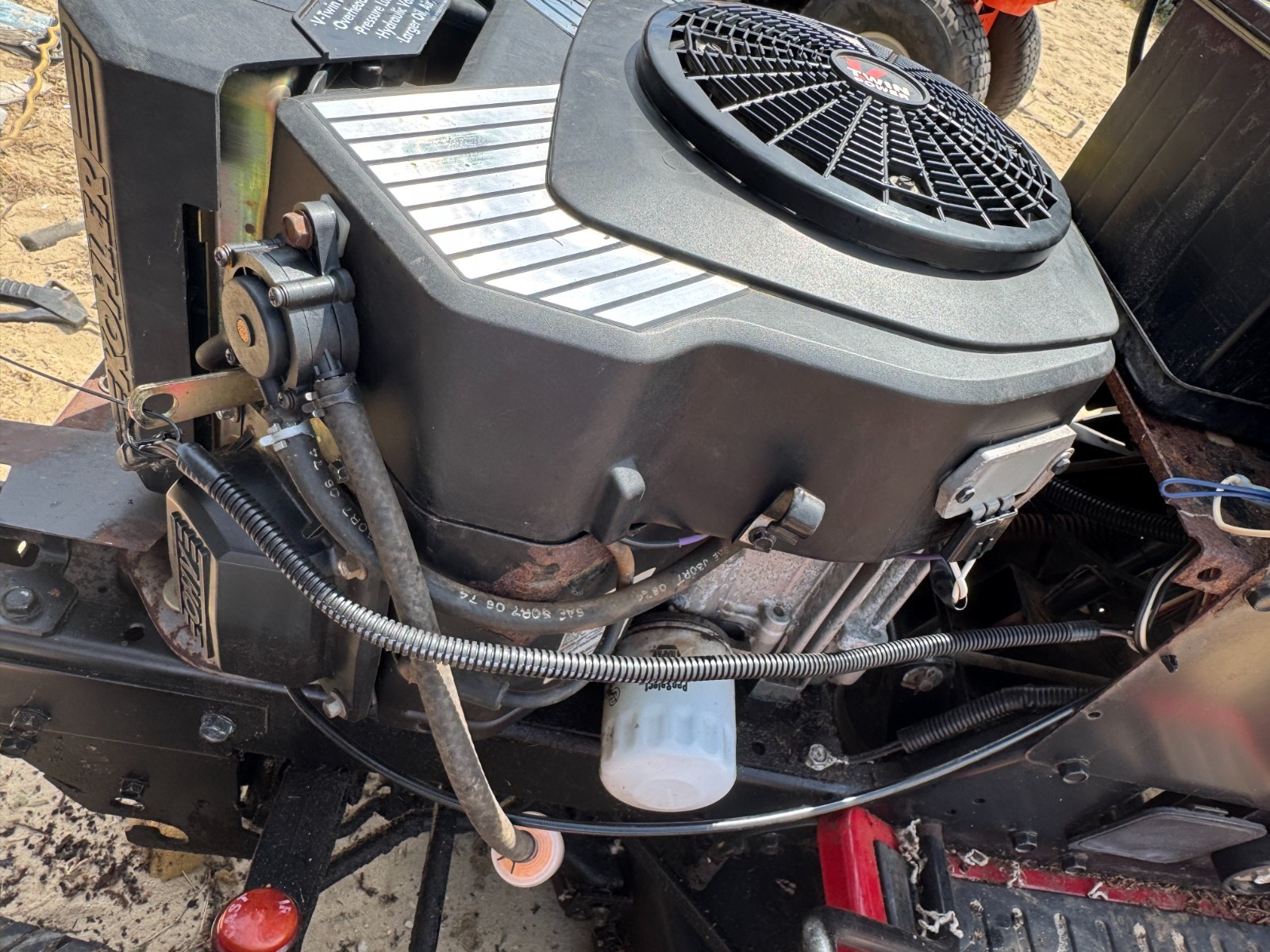 Kohler Command Pro 25hp CV730-0029 Engine 1-1/8 X 4-5/16.....178hrs gallery