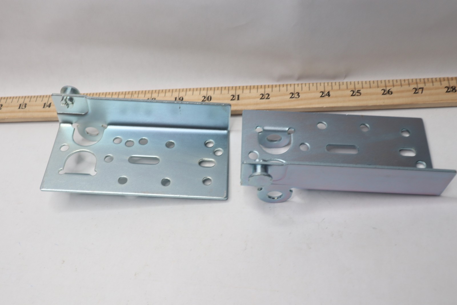 (2-Pk) Prime-Line Bottom Lifting Brackets White GD 52197 gallery