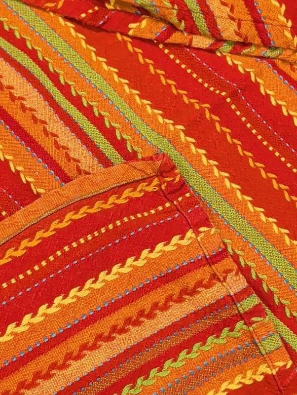 Set 2 Tablecloths & 1 Runner Oval Rectangle Fiesta Southwestern Red Bright gallery