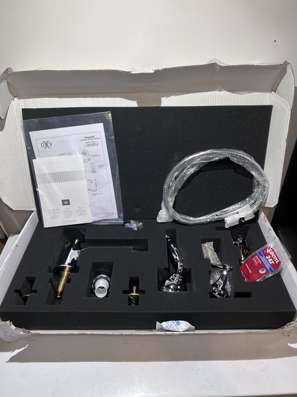 DXV Fitzgerald DECK MOUNT BATHTUB FAUCET D35160900.100- Brand New gallery