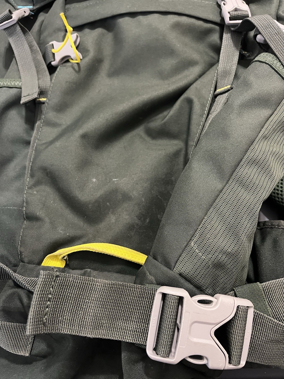 Sierra Designs Hiking Backpack Adjustable Outdoor Pack Pockets Medium Trail Camp 4