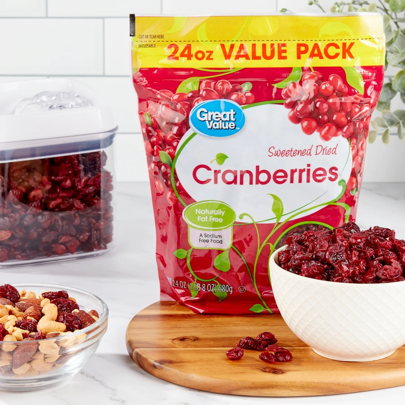 Great Value Sweetened Dried Cranberries, 24-ounce bag gallery