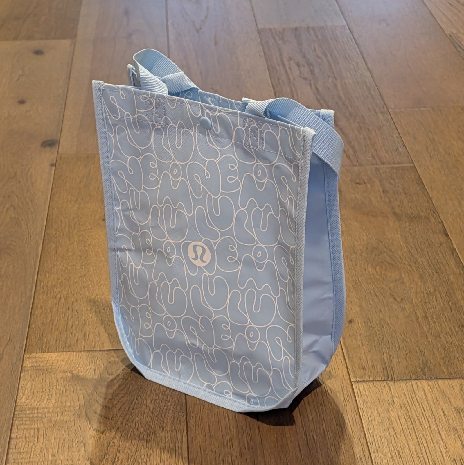 Lululemon Small Reusable Shopping Tote Lunch Bag 🩵 LIGHT BLUE 🩵 **NEW!** ⚡ gallery