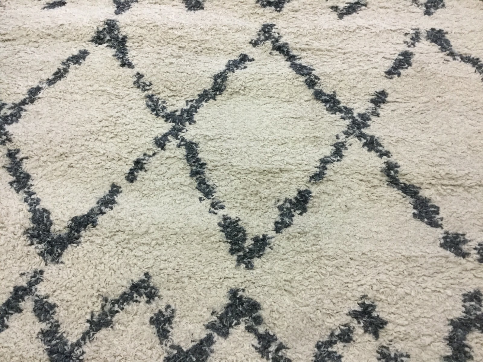 CREAM 6'-7" X 6'-7" Pulled Threads Rug Reduced Price 1172645823 PLX434A-7SQ gallery