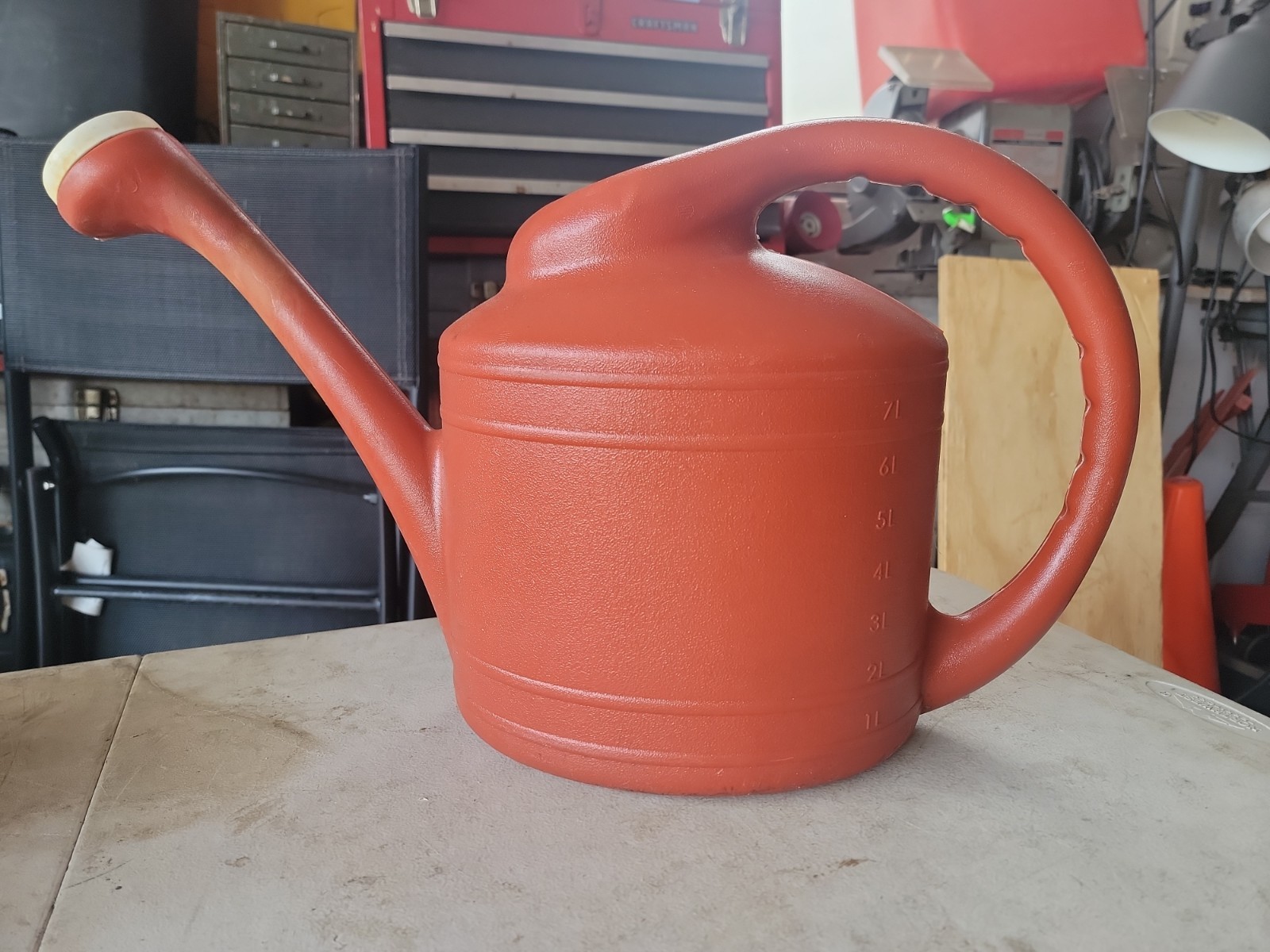 Dynamic Design Ames True Temper 2 Gal. Plastic Outdoor Watering Can Red USA OOP gallery