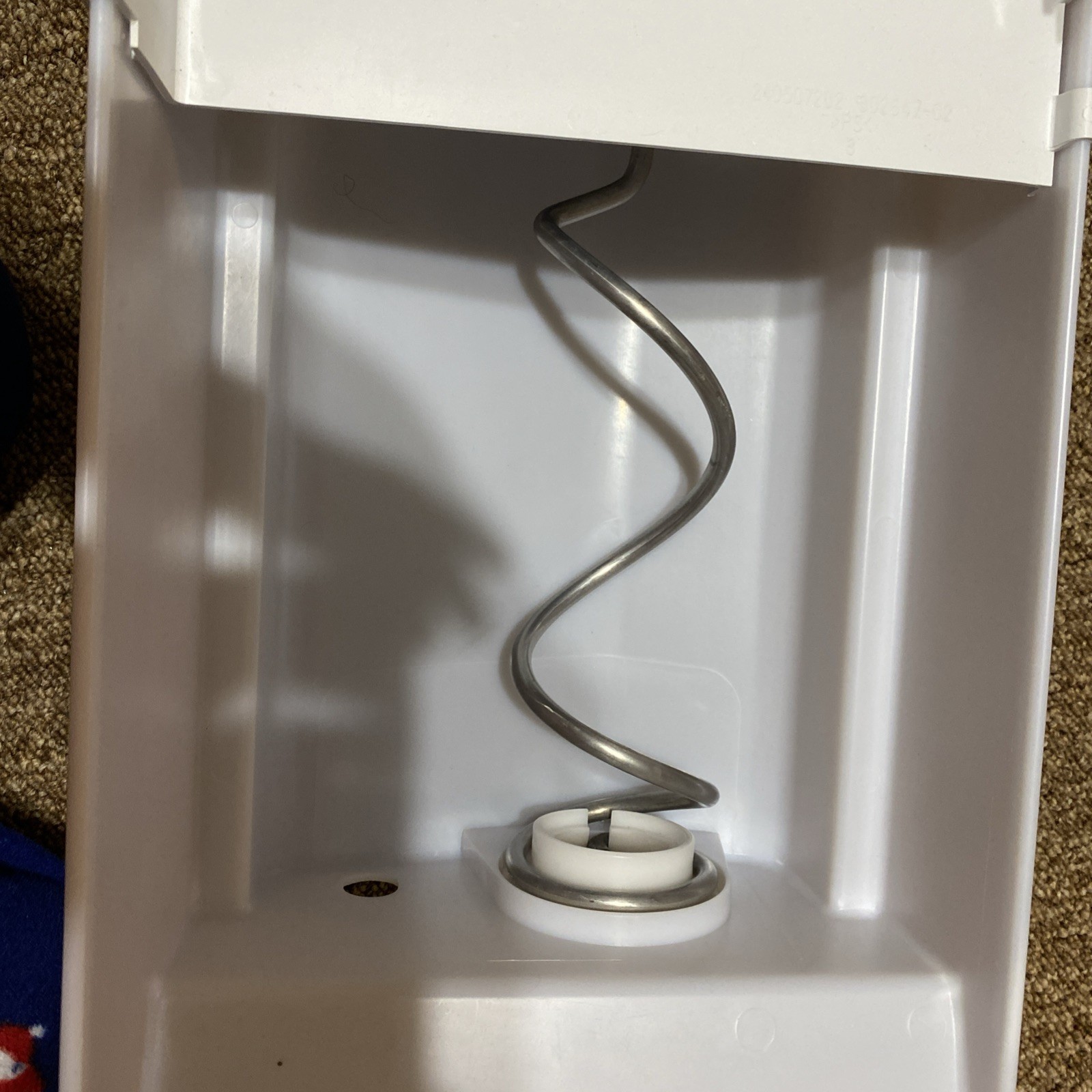 Frigidaire 241860803 Ice Cube Tray - White It Is Missing The Flap gallery