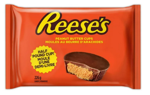 Reese's Peanut Butter Cups Candy, Half Pound Cup, 226g gallery