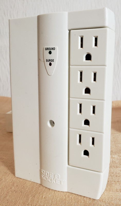 3 Good Used ELITE SIDE SOCKET 8 Plug /Outlet Expander Extender 90 Degree WHITE gallery