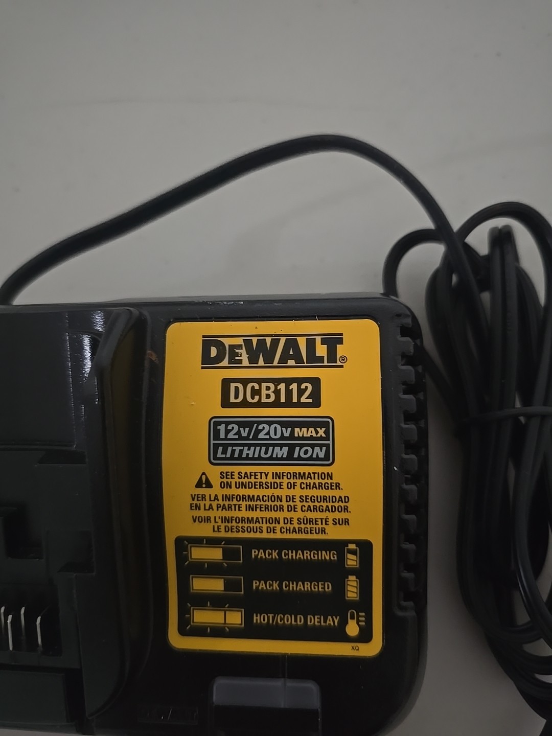 Genuine Dewalt DCB112 12V-20V Li-Ion Battery Charger gallery