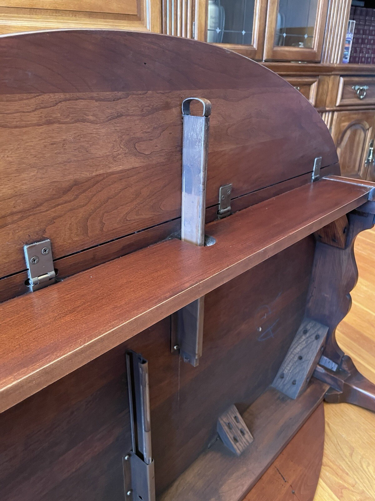 Drop Leaf Coffee Table gallery