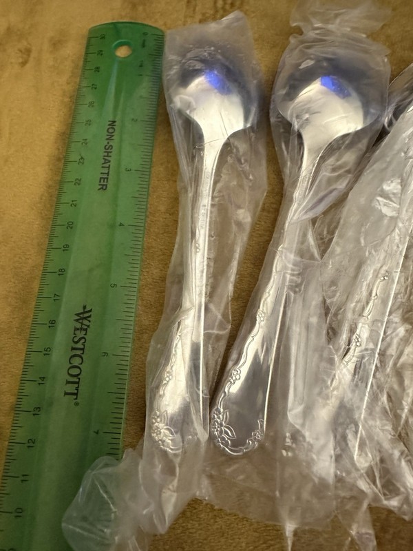 (7) DINNER/SOUP SPOONS Oneida Community GOLDEN BELLE ROSE Stainless Flatware gallery