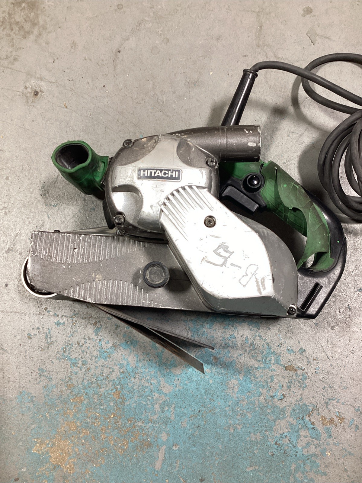 Hitachi 3” x 21” Variable Speed Belt Sander - SB 8V2 SHOP TESTED gallery