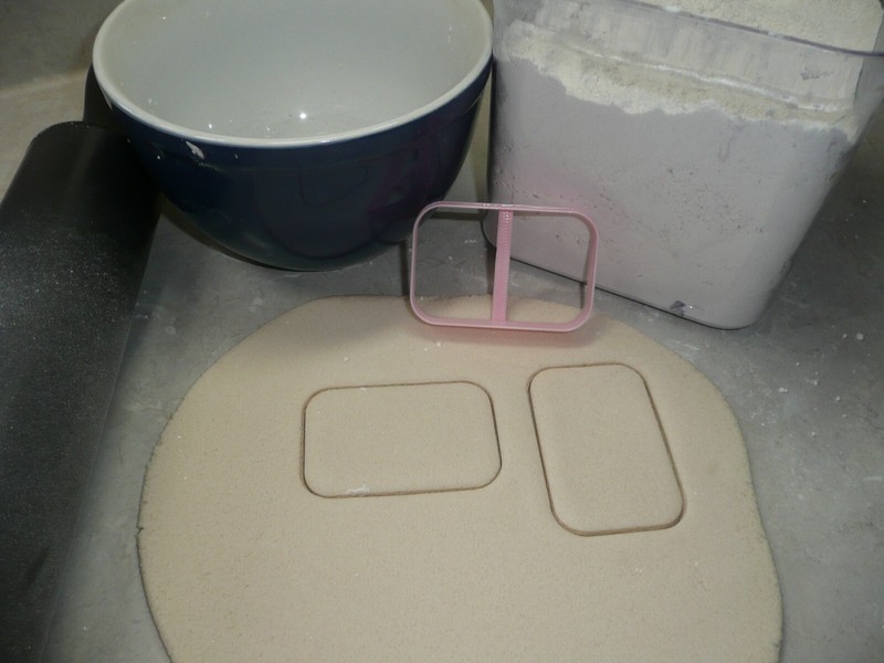 CURVED RECTANGLE FRAME SHAPE COOKIE CUTTER MADE IN USA PR5156 gallery