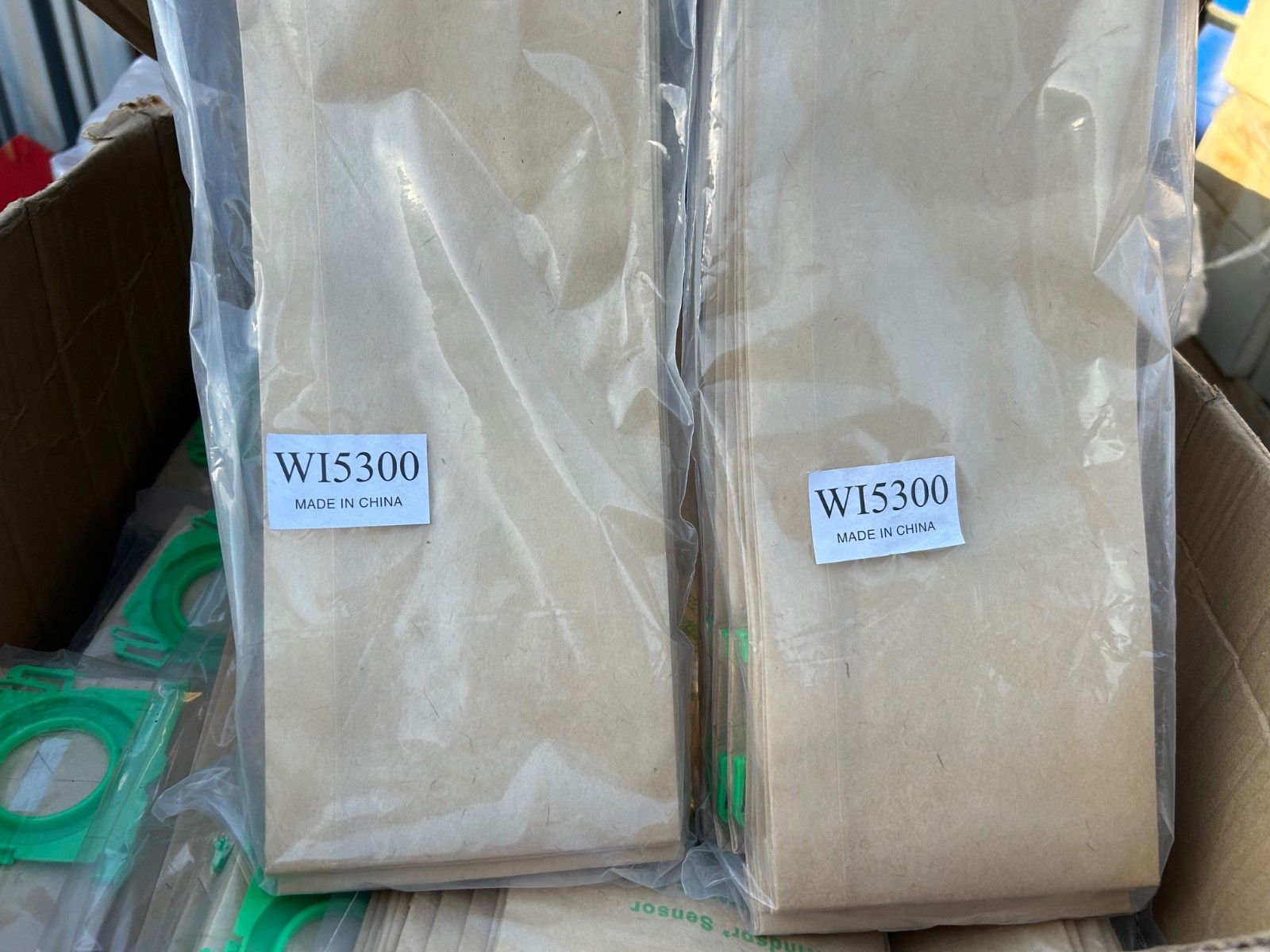 Style Windsor Sensor 20 vacuum cleaner bags WI5300 Versamatic Plus, Microfilter gallery