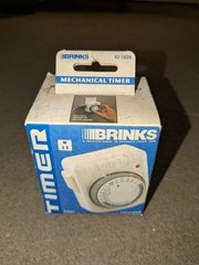 Brinks 42-1020 Mechanical Timer Grounded Plug 120V For Indoor Use Only