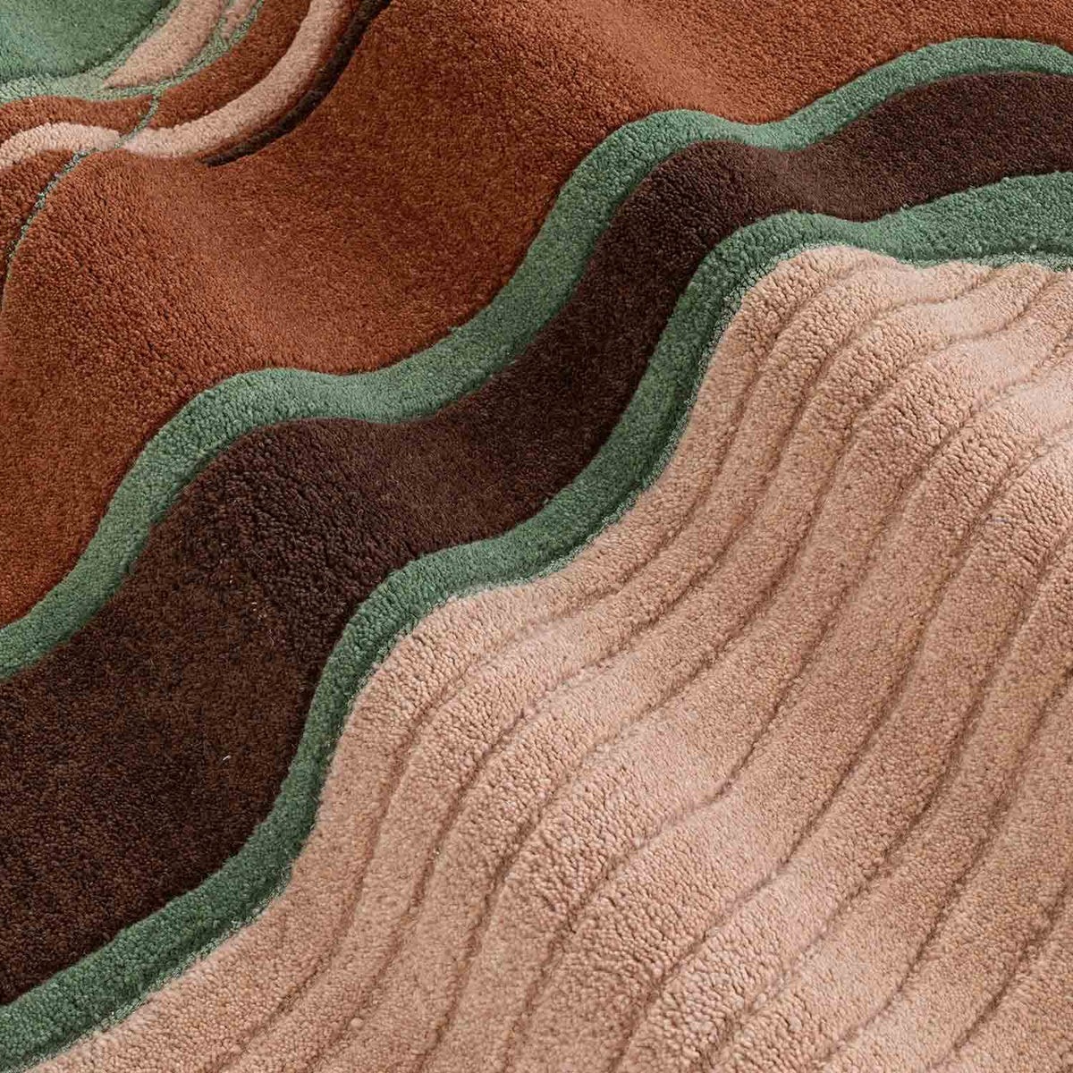 Skein Hand Tufted Woollen And Viscose Rug gallery