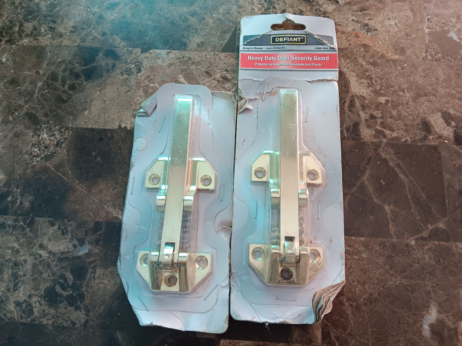 Defiant 2 pack Heavy Duty Security Door Guard Bright Brass 1000 054 204 NEW gallery