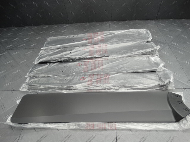 Blades for Home Decorators Merwry 52in Black 1001236066 / SW1422MBK (5-Blades) gallery