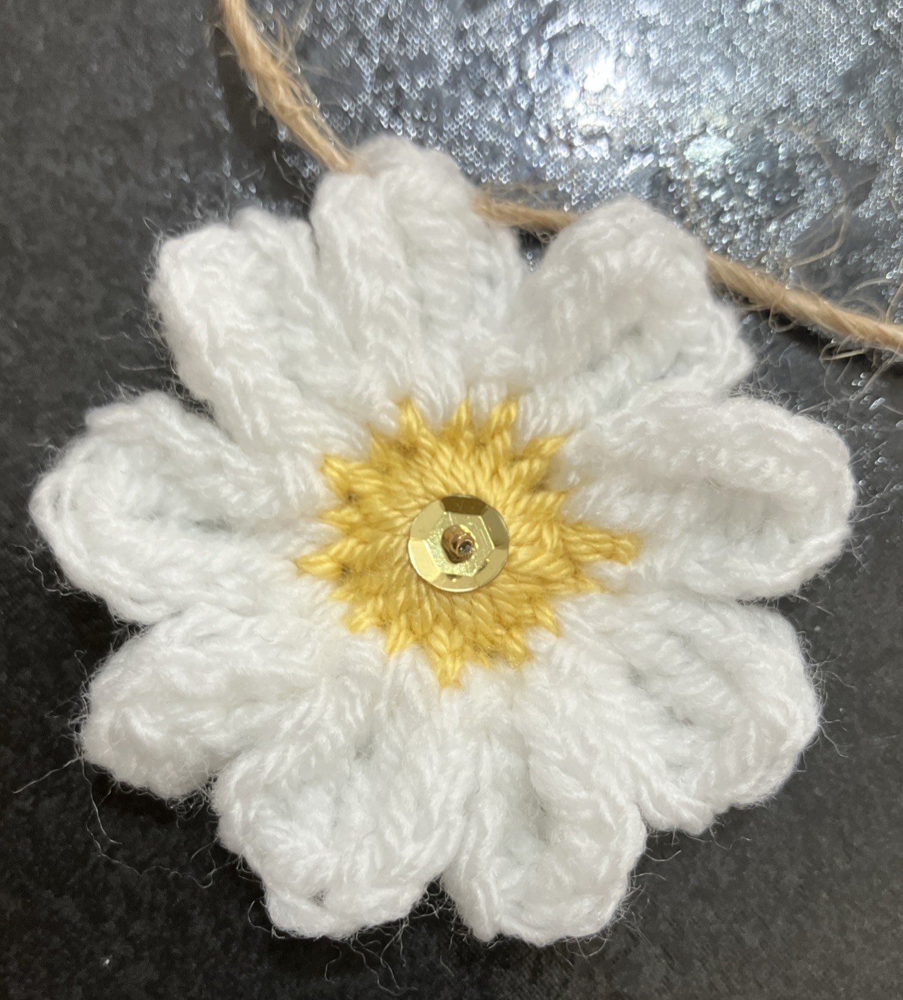 🌼 NEW Hand Crochet daisy Jute Rustic Bunting sequin camper Gift gallery