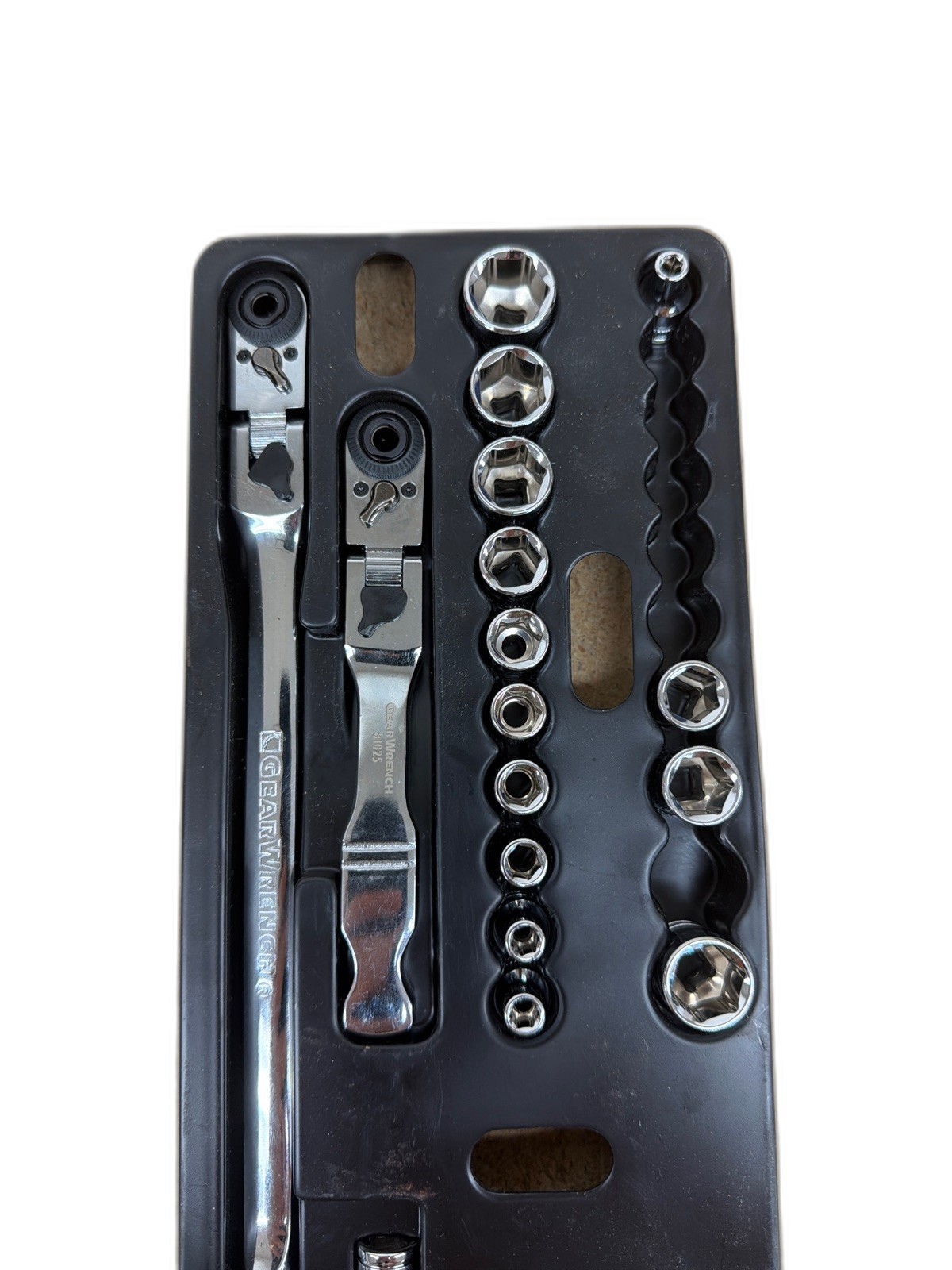 GEARWRENCH 1/4 in. Drive 6-Point Slim Flex-Head Ratchet & Socket Set 48-Piece gallery