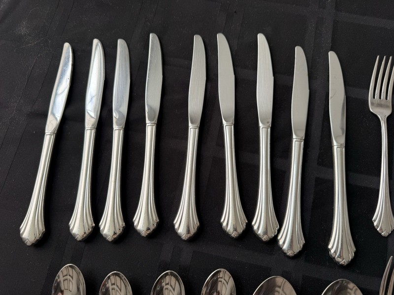 Oneida USA BANCROFT Stainless Flatware ~ 39 Pieces gallery