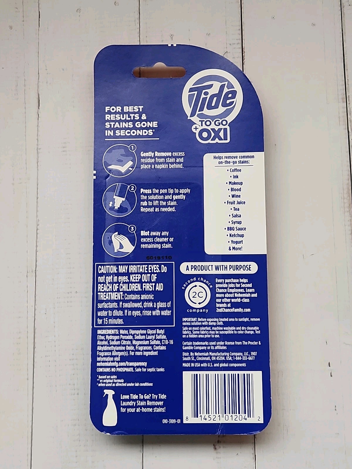 Tide To Go Instant Laundry Stain Remover Pen and Spot Cleaner, 3 Count gallery