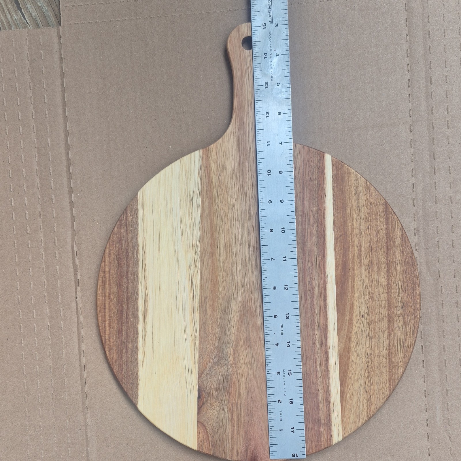 Wood Cutting Board w/ Handle, Medium Round 11 in, Brown/Beige Stripe, Hole gallery