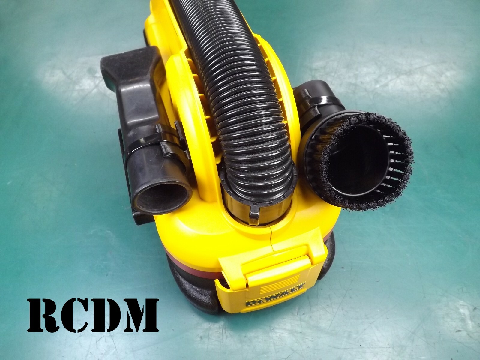 Attachment Clips (X2) For The DeWalt 20V Cordless Lithium-Ion Vac DCV517 DCV517B gallery