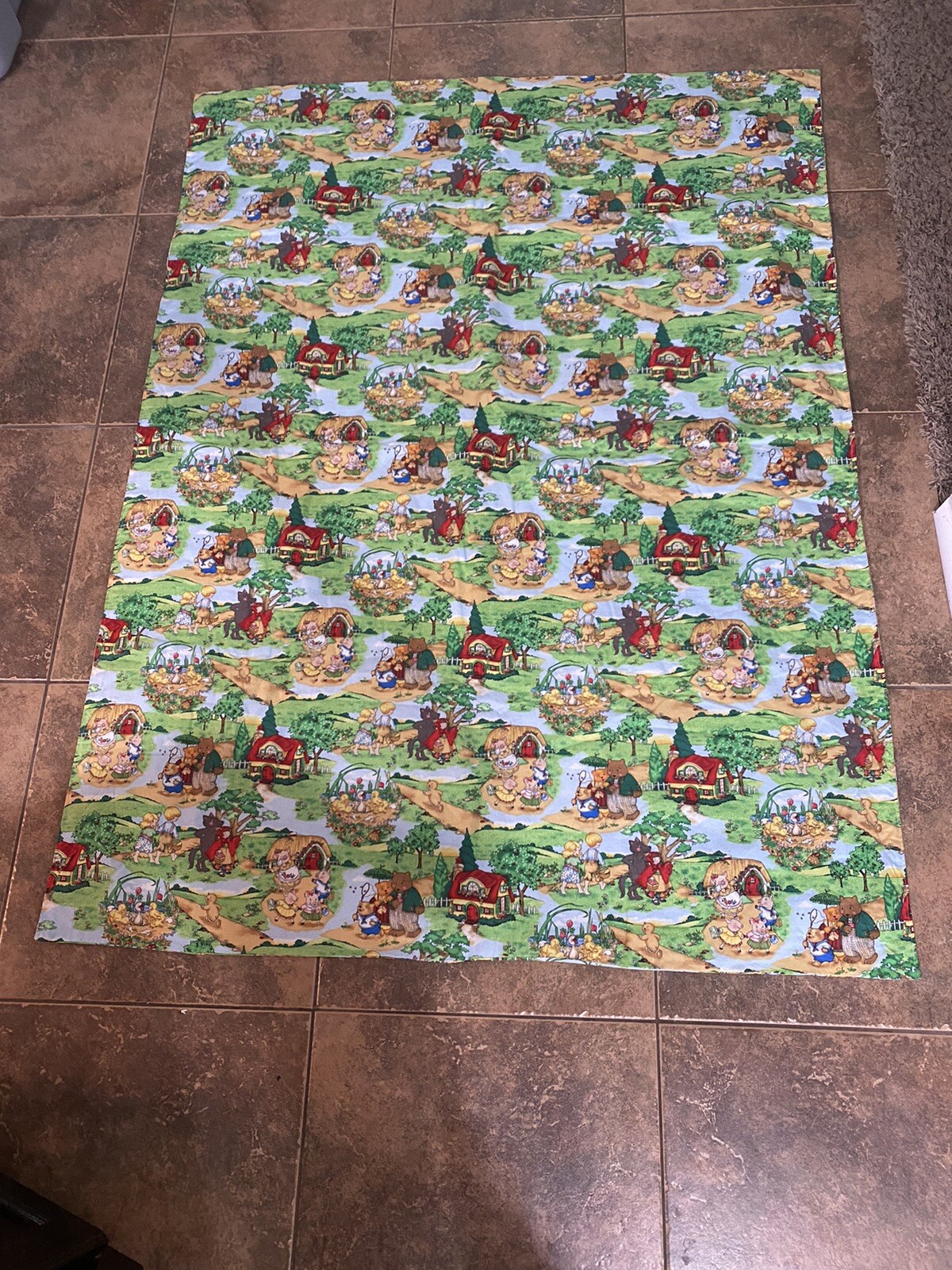 Fairytale Quilted blanket with stuffing 55x40in 3 little pigs, big bad wolf… gallery