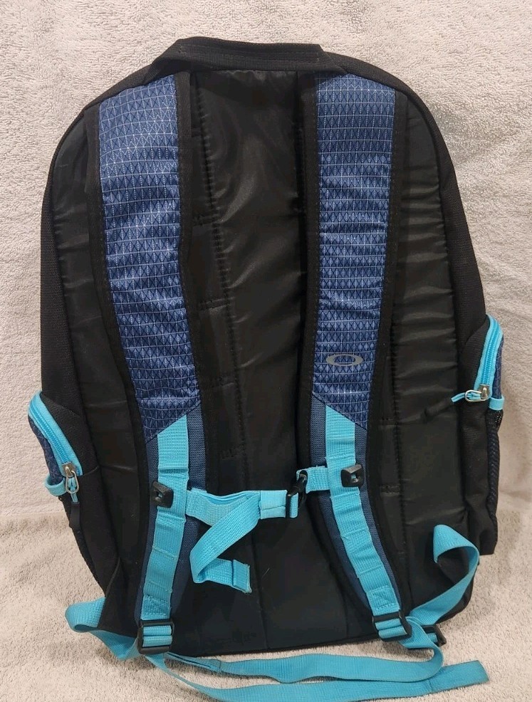 Oakley Backpack Black Turquoise Blue **EXCELLENT** 2