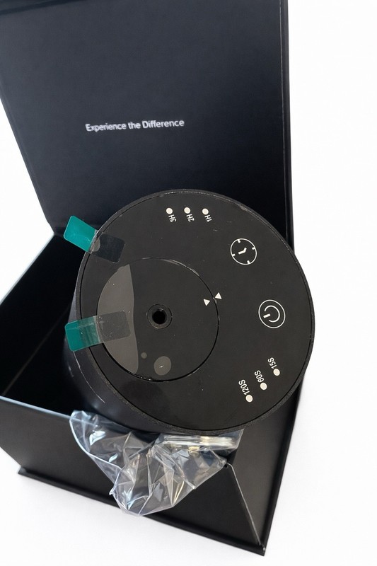 Scentiment Mini Scent Diffuser Black Rechargeable Portable Aromatherapy Device gallery