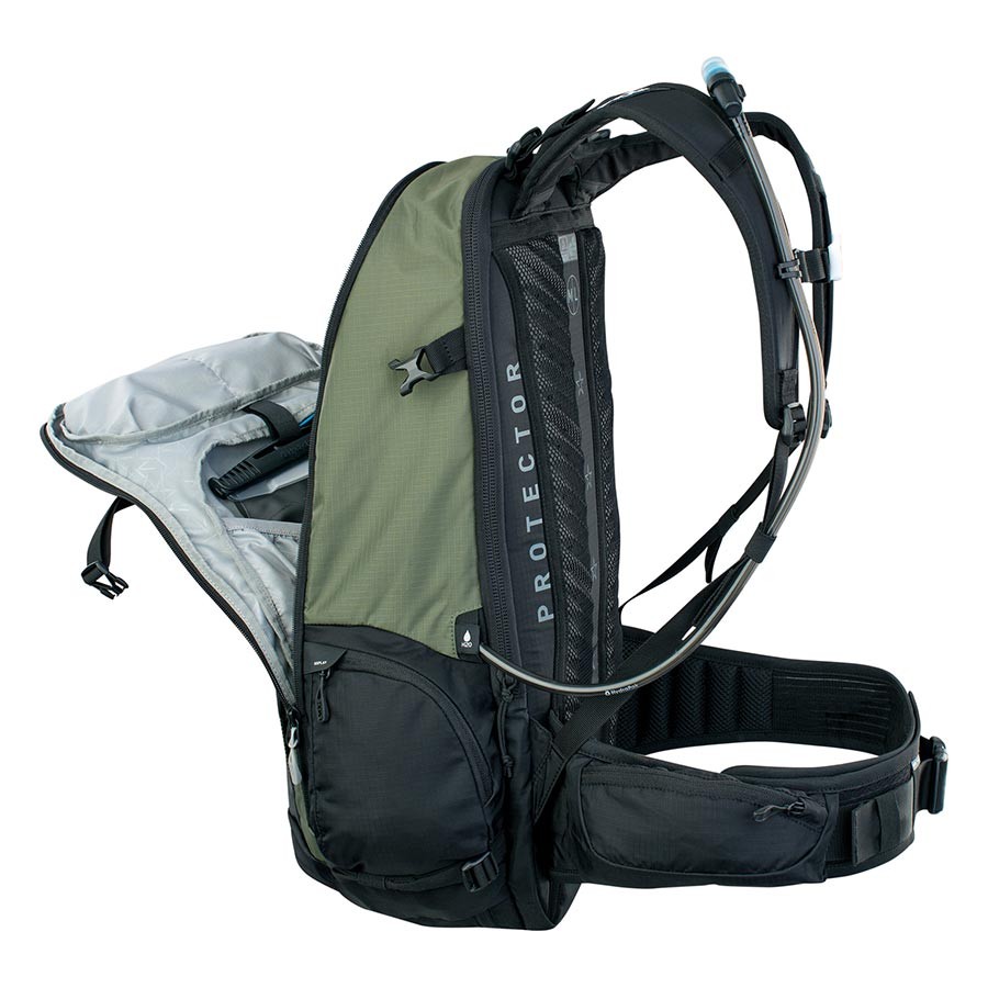 EVOC FR Tour E-Ride 30L E-Bike Backpack with Shock-Absorbing LITESHIELD, 3