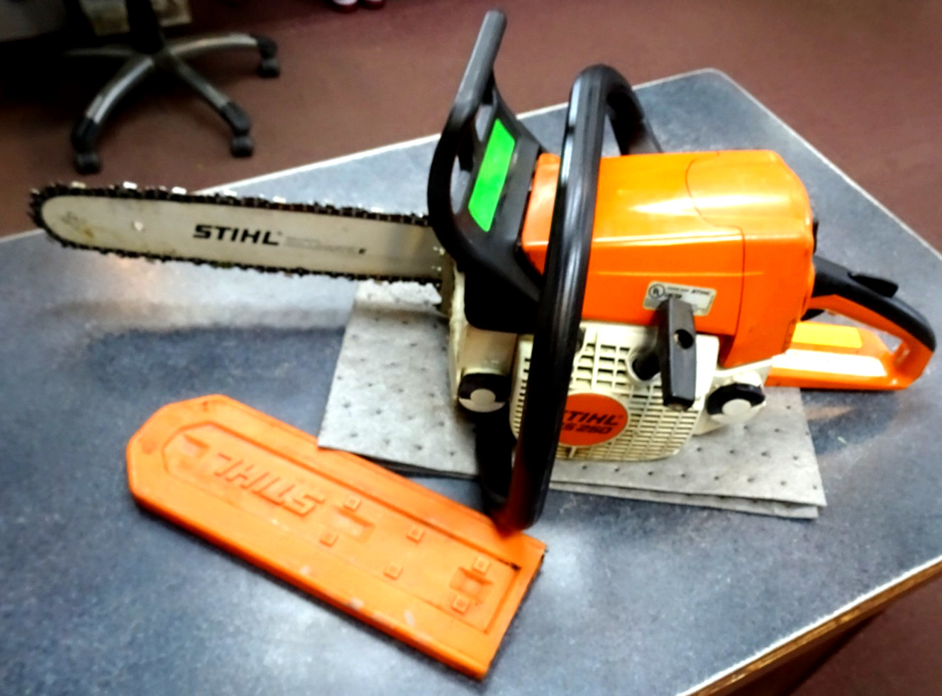 Used Stihl MS250 Chainsaw (Works GREAT) w/14" Bar & Chain-Many New Parts gallery
