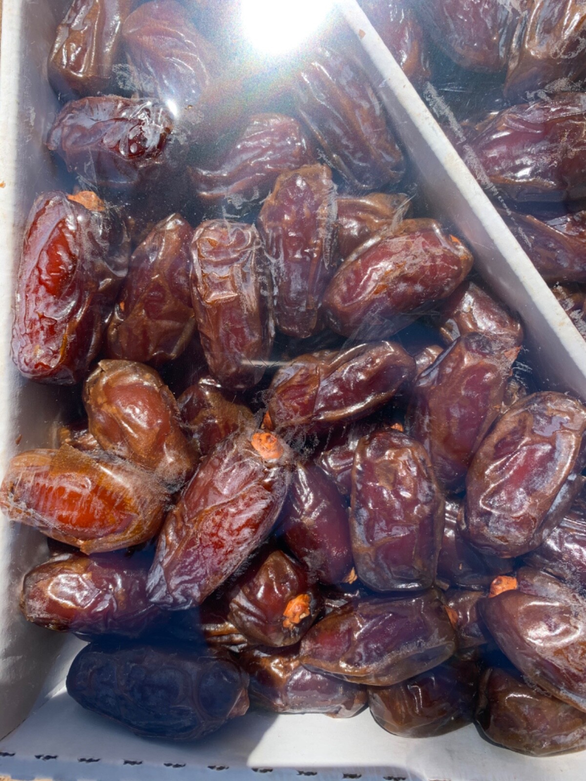 2X 11 LB California Fresh Medjool Dates - - Good Quality. Grown Naturally. gallery