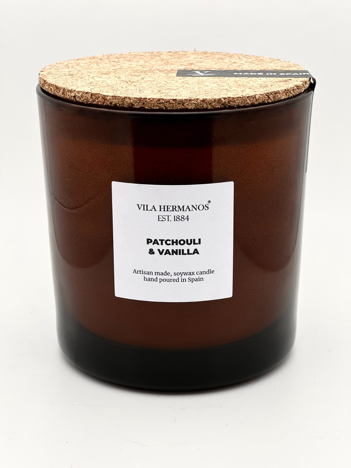 VILA HERMANOS PATCHOULI & VANILLA ARTISAN MADE CANDLE 17.64 OZ / 500 G gallery