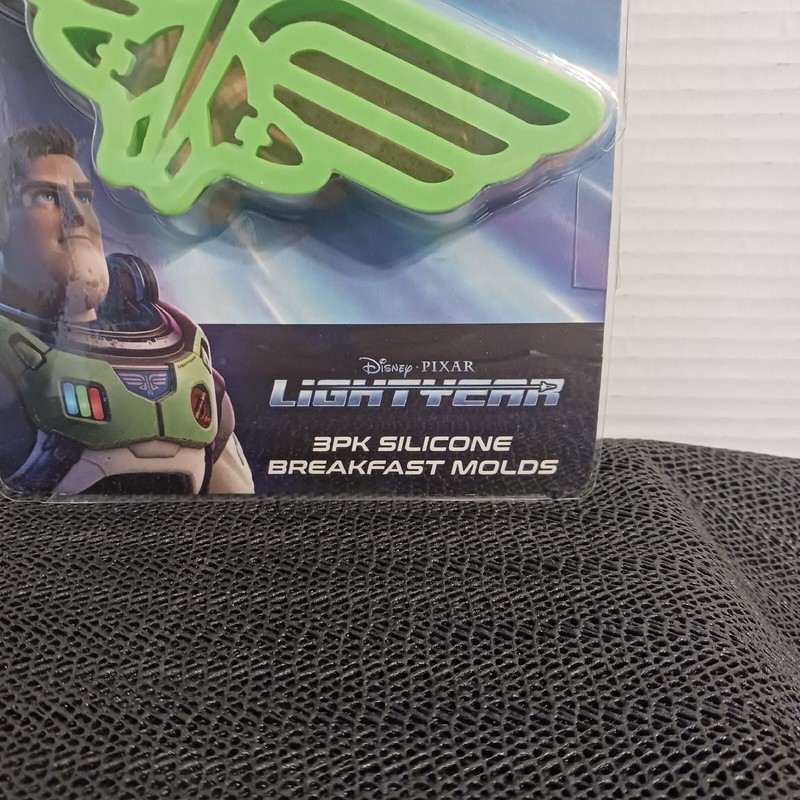 Buzz Lightyear 3 pack Breakfast Pancake Silicone Molds NWT Disney gallery
