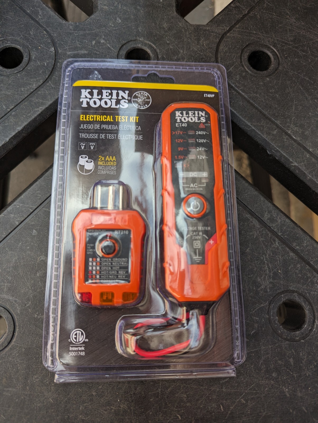 Klein Tools ET40VP Digital AC/DC Voltage and GFCI Receptacle Electrical Test Kit gallery