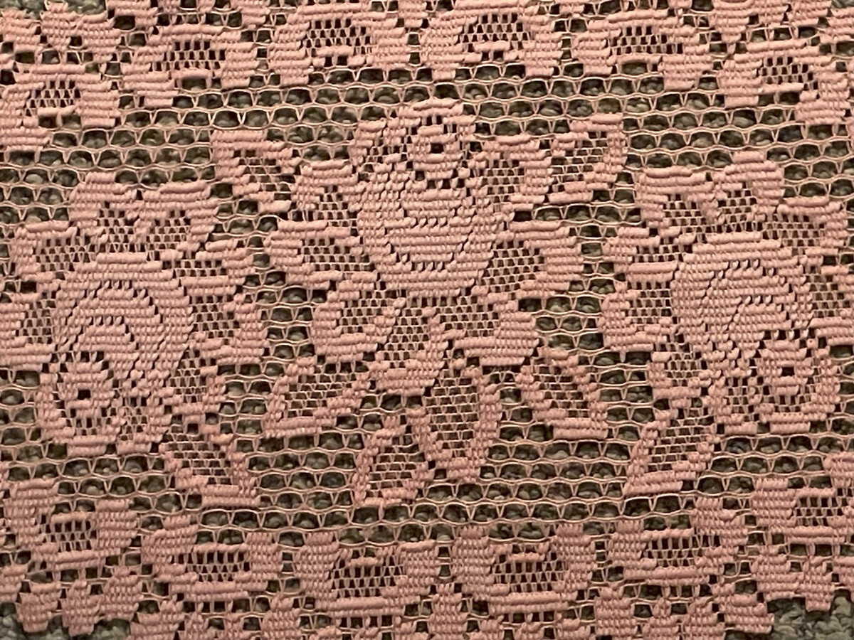 Heritage Lace Stone Washed Mauve Alpine Rose 12" x 24" Table Runner gallery