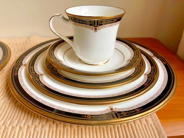 Noritake Japan GOLD AND SABLE Bone China Two 5-Piece Place Settings Exc. Cond. gallery