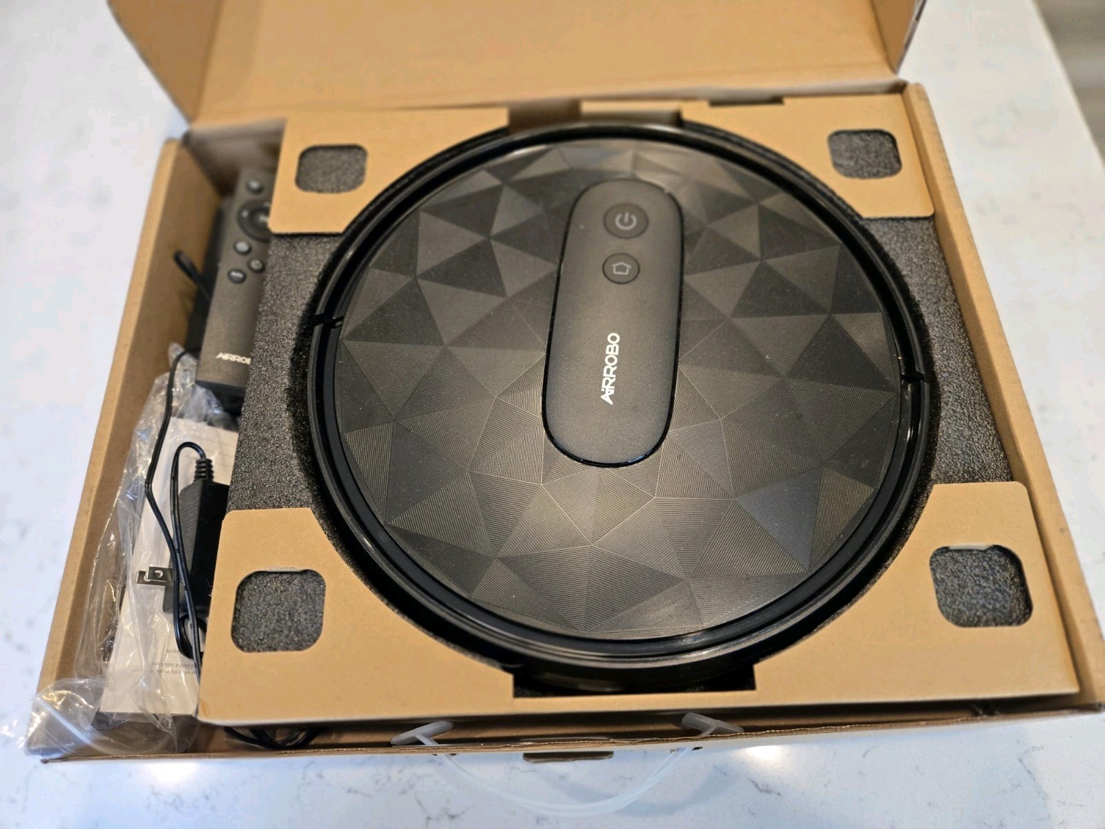 Airrobo by Ubtech P20 Robot Vacuum Cleaner Great Condition, Used For A Month gallery
